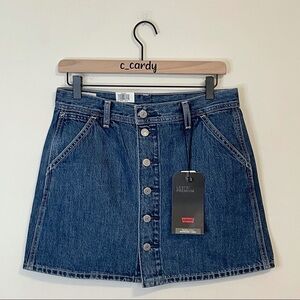 NWT Levi’s Medium Wash Button Front Mini Skirt